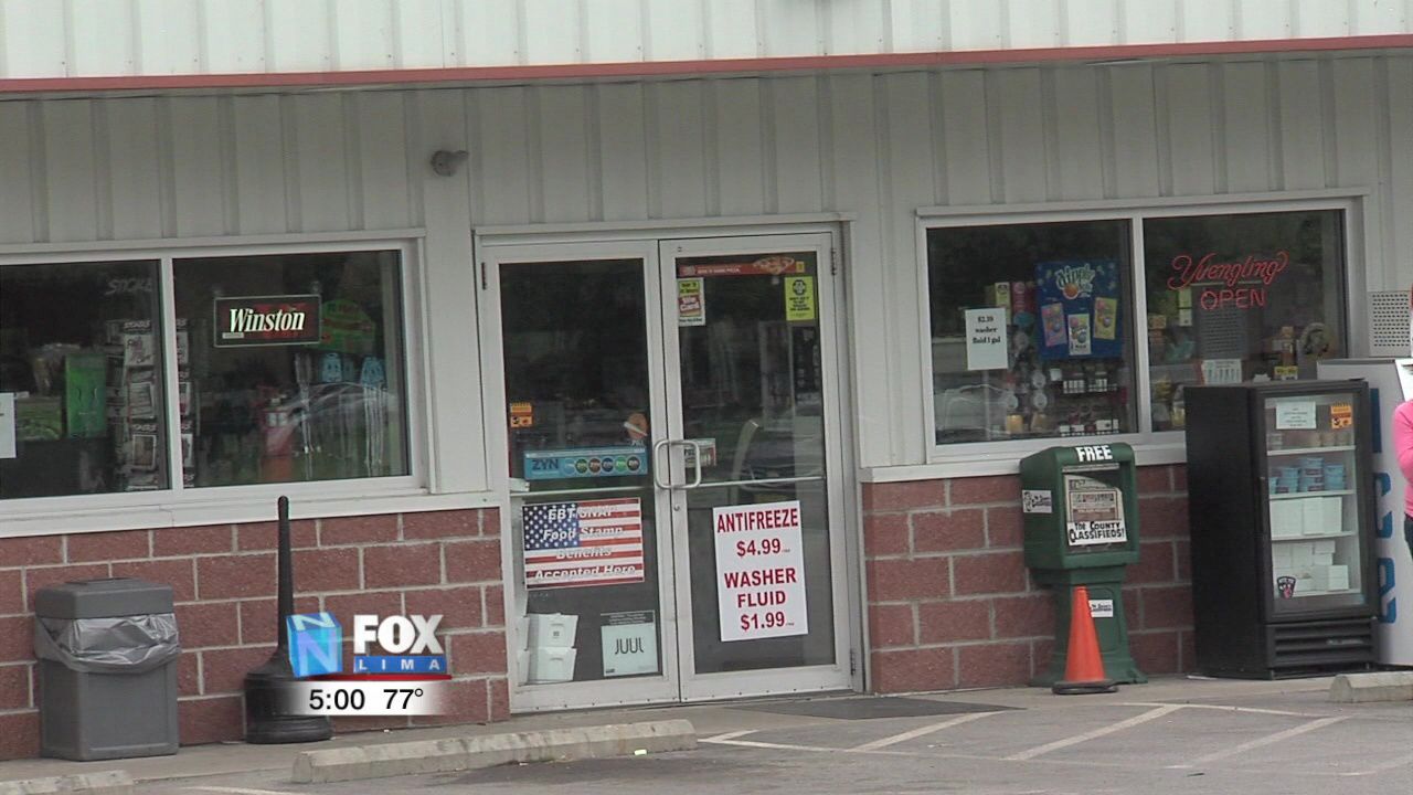 Lima police searching for two armed robbery suspects 1.jpg
